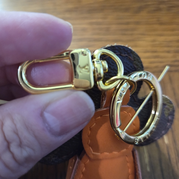 HandMADE Keychain - Picture 3 of 4